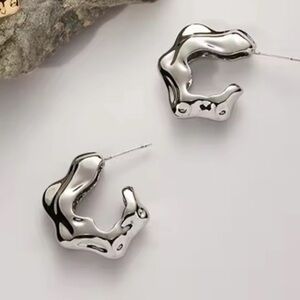 Molten Metal Silver Hoop Earrings Alexis Bittar STYLE N13